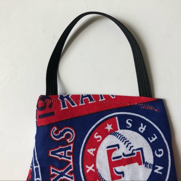 2/$15 Reversible Face Mask Texas Rangers Baseball - Picture 3 of 6